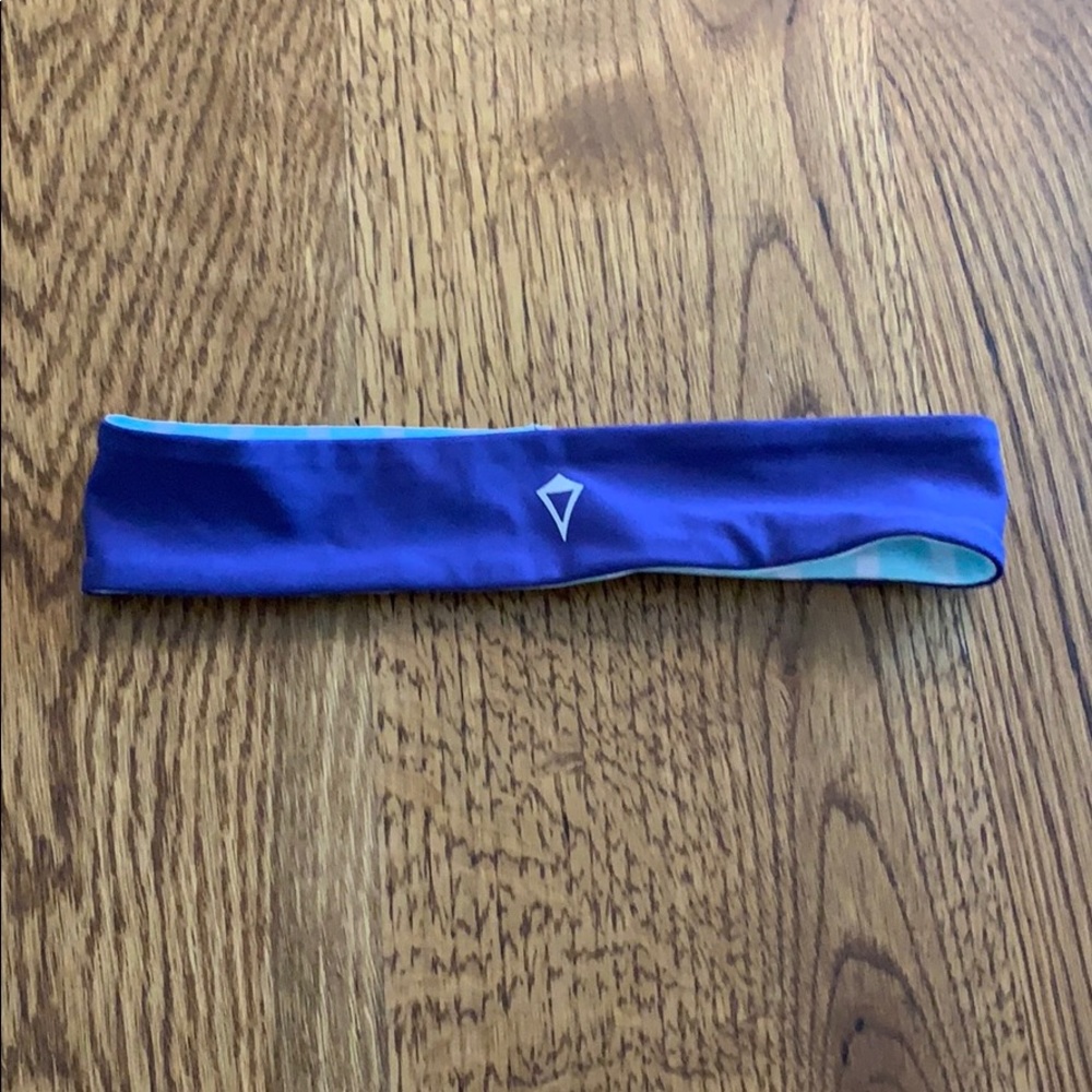 2 reversible ivivva headbands